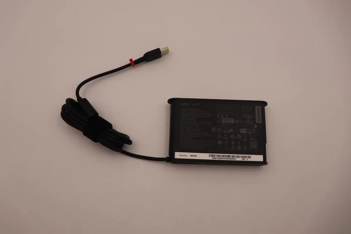AC adapters Lenovo ADL135NDC3A 135W Slim