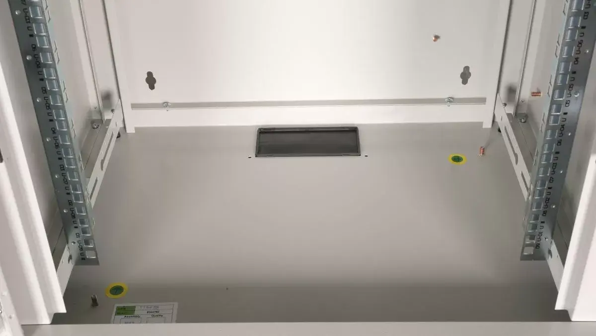 Sienas montāžas skapītis Equip Pro Mount 19' Cabinet Photo 4