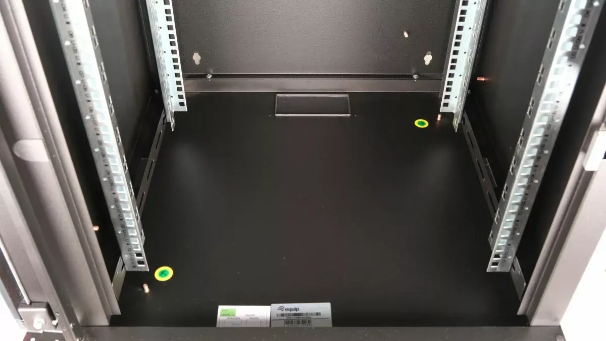 Настенный шкаф Equip Pro Mount 19' Cabinet Photo 6
