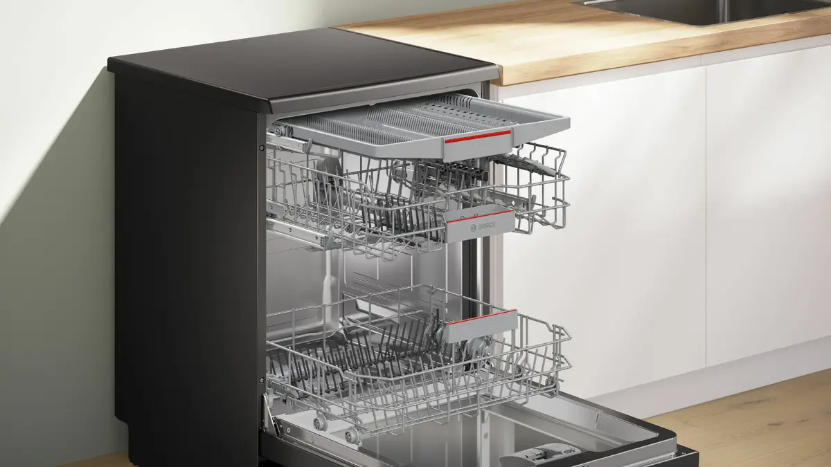 Bosch Serie 4 SMS4EMC06E Freestanding Dishwasher Photo 6