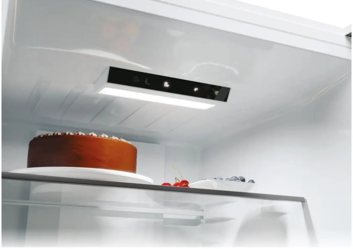 Candy City Fresco 300 CNCQ2T618EW Fridge-Freezer Photo 29