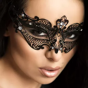 Маска для лица CHILIROSE ACCESORIES CR 3755 черная с регулируемой посадкой