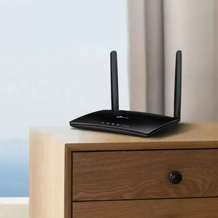 TP-Link 300 Mbps Wireless N 4G LTE Router Photo 7
