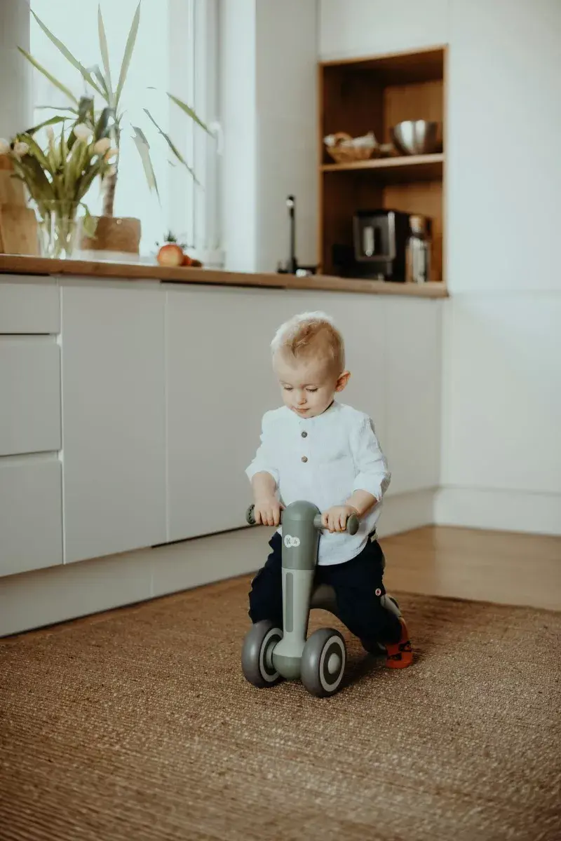 Трёхколёсный велосипед Kinderkraft MINIBI Photo 4