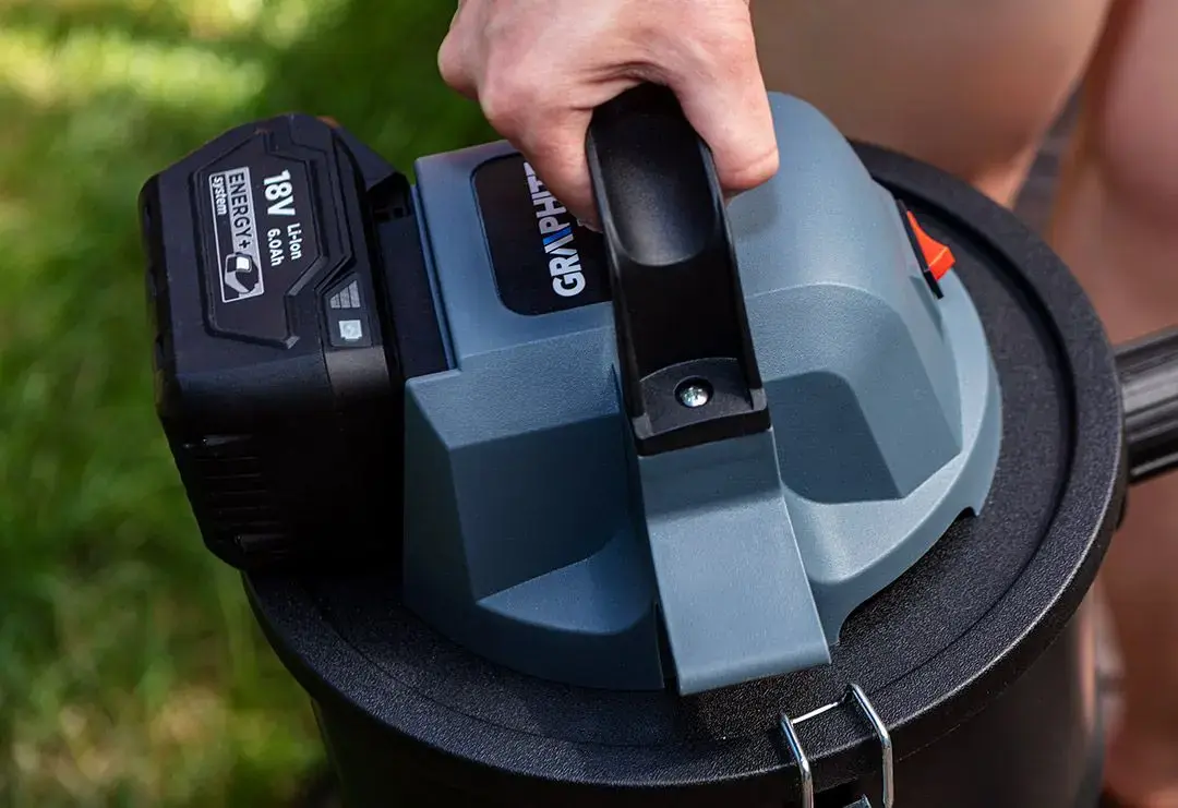 Graphite 58GE125 Ash Vacuum Cleaner Photo 4