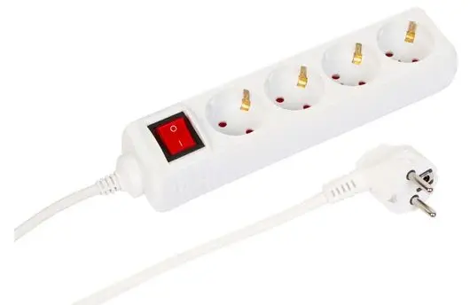 MicroConnect MC-GRU00415WS Strāvas pagarinātājs ar 4