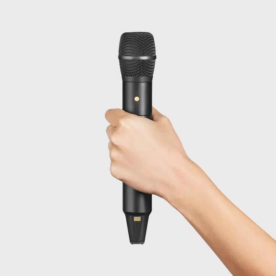Rokā turams kondensatora mikrofons RØDE Interview Pro Photo 5