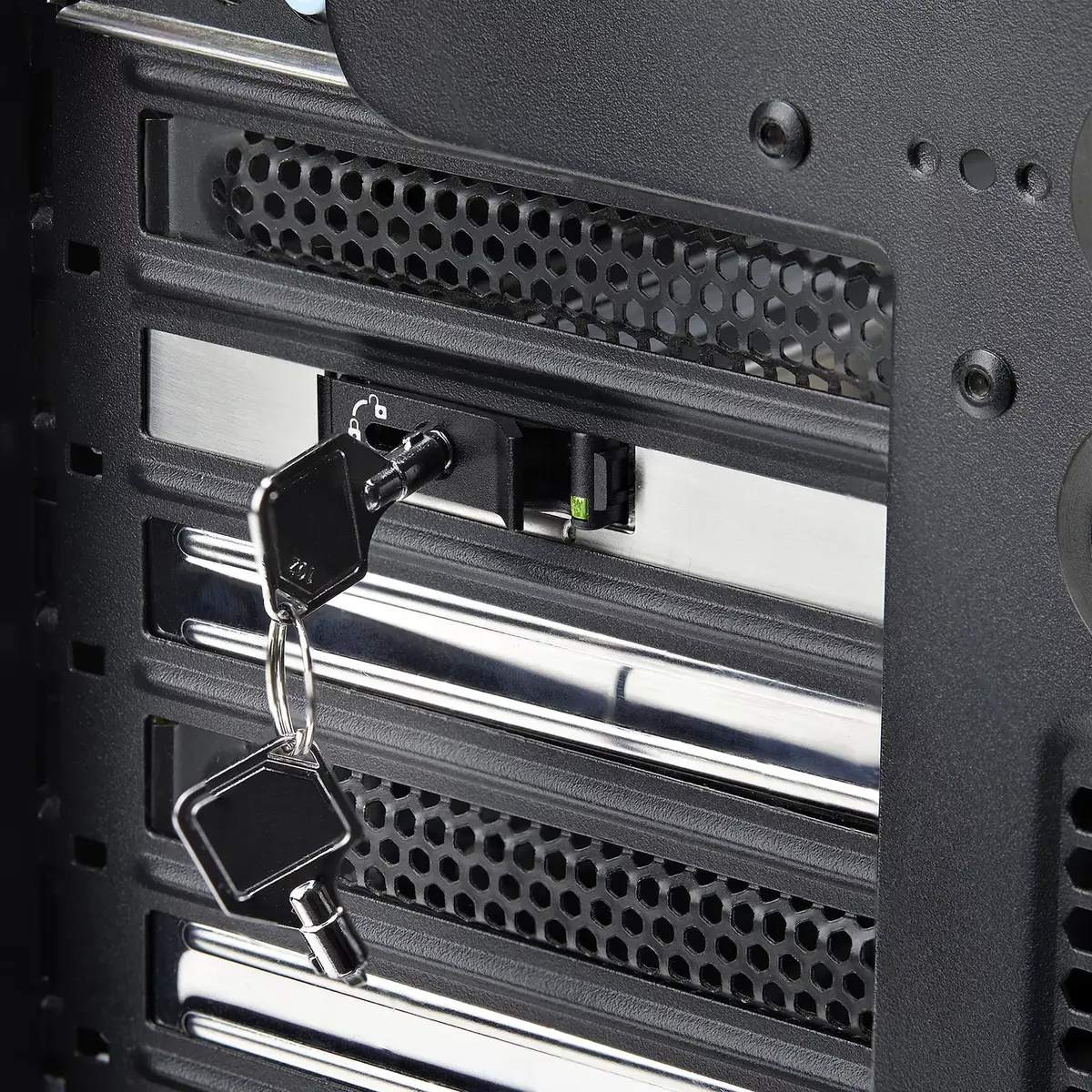 StarTech M2-REMOVABLE-PCIE-N1 M.2 NVMe PCIe x4 Photo 8