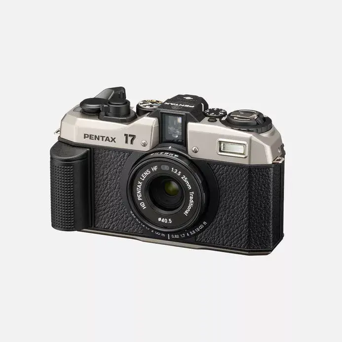Kompaktā filmu kamera Pentax 17 Photo 2