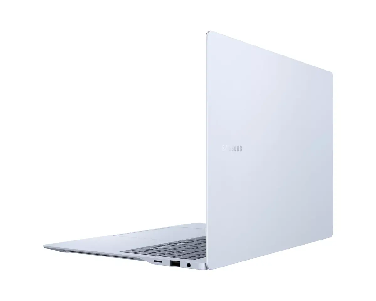 Ноутбук Samsung Galaxy Book4 Edge NP960XMBA-EXP Photo 10