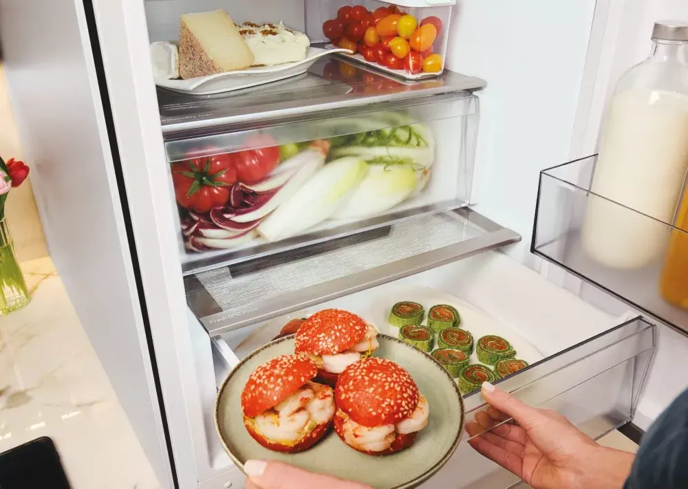 Candy CNCQ2T620EW brīvi stāvošs ledusskapis 409 L Photo 22