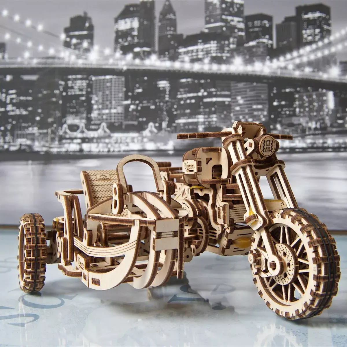 3D Puzle UGEARS UGR 10 Photo 4