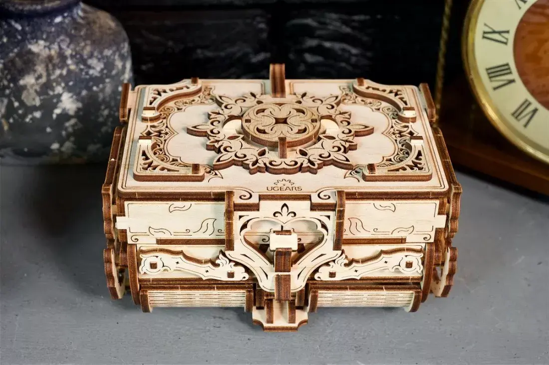 3D Puzzle UGears Antique Box Photo 18