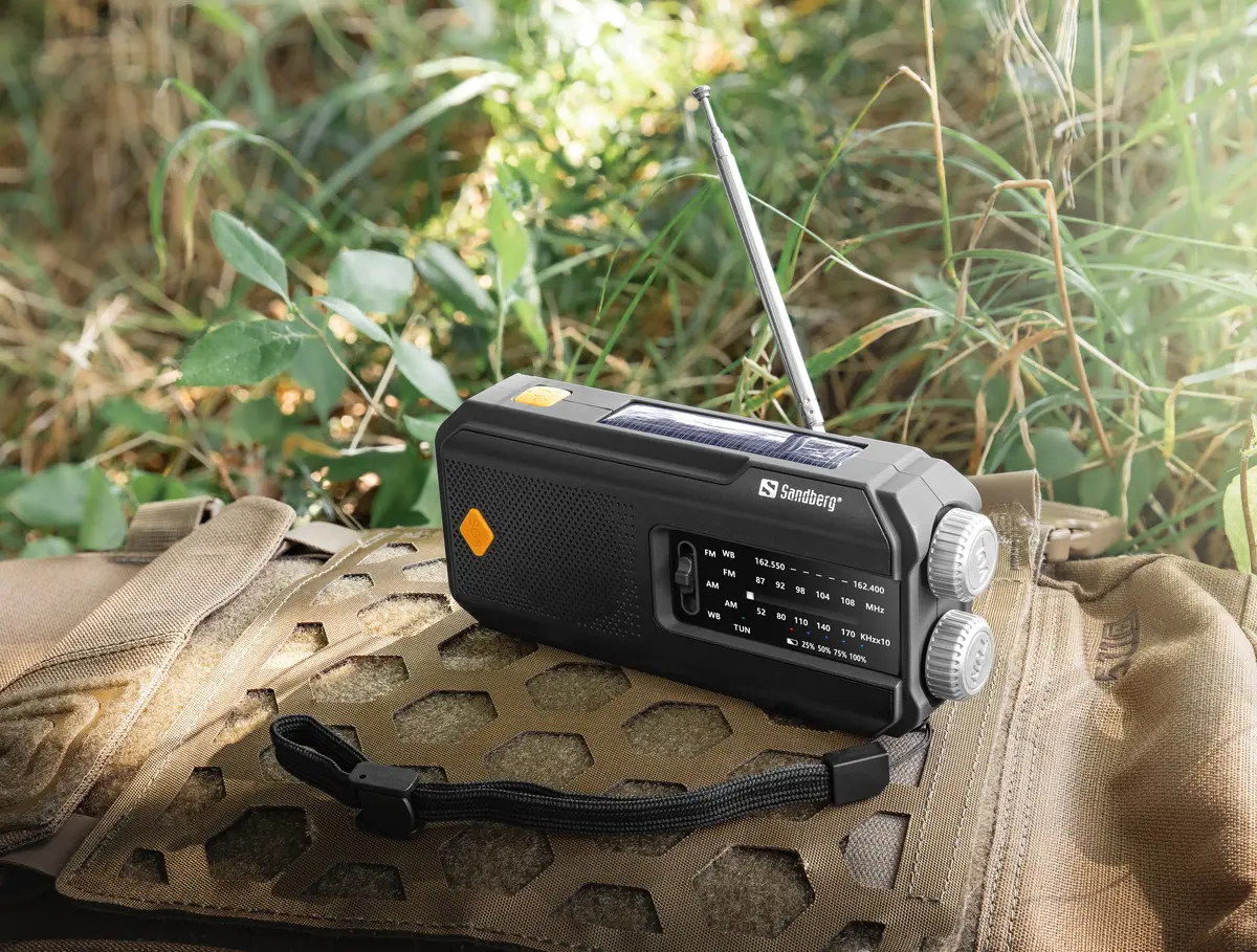 Sandberg Survivor Radio All-in-1 2000 Portable Radio Photo 6