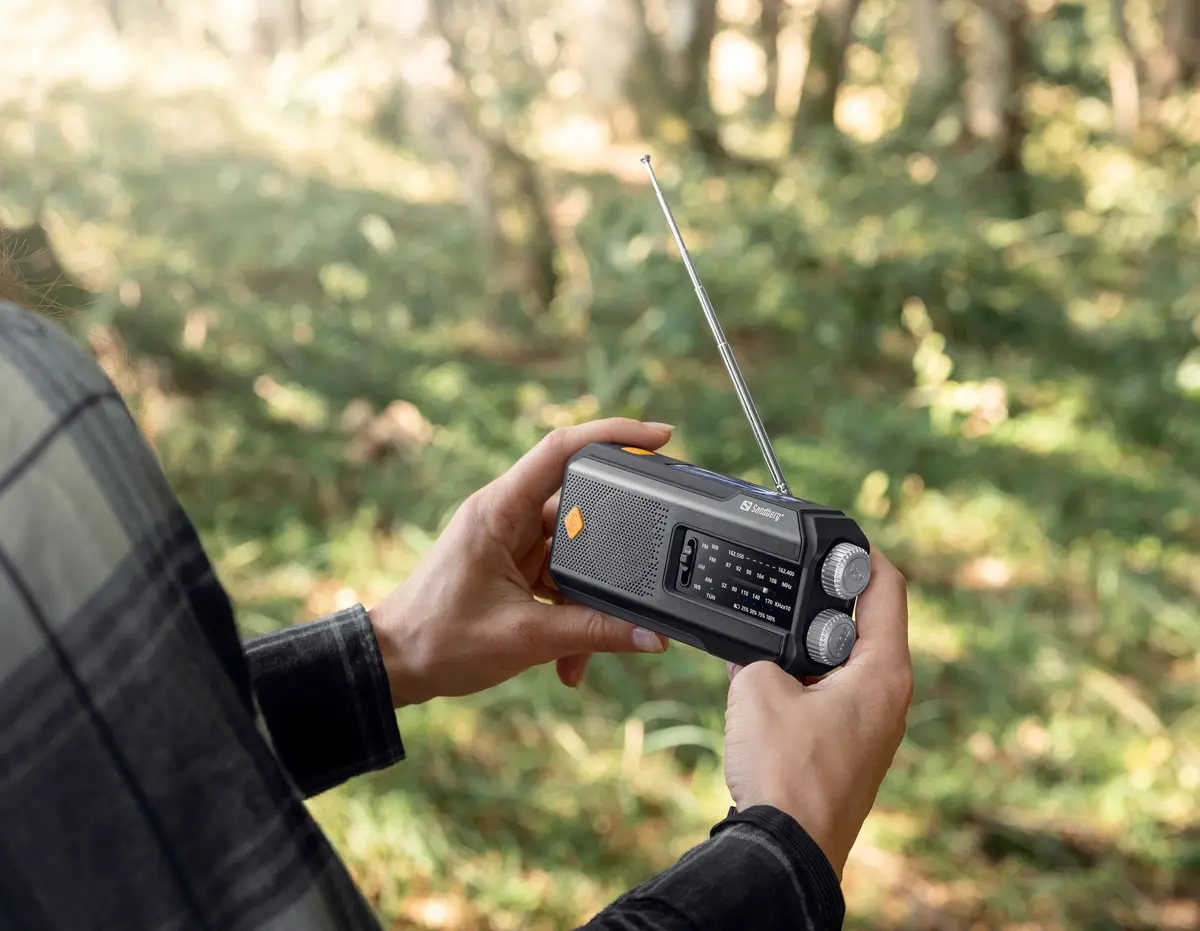 Sandberg Survivor Radio All-in-1 2000 Portable Radio Photo 9
