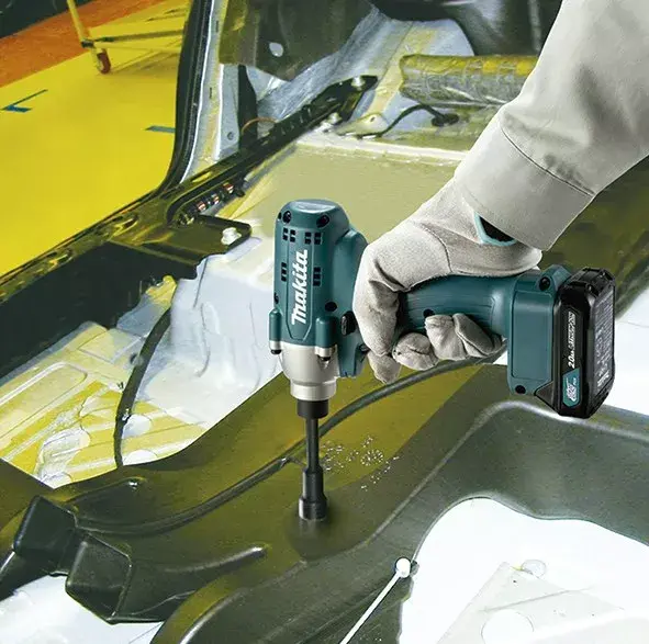 Ударный ключ Makita 12V 135Nm TD112DMZ Photo 4