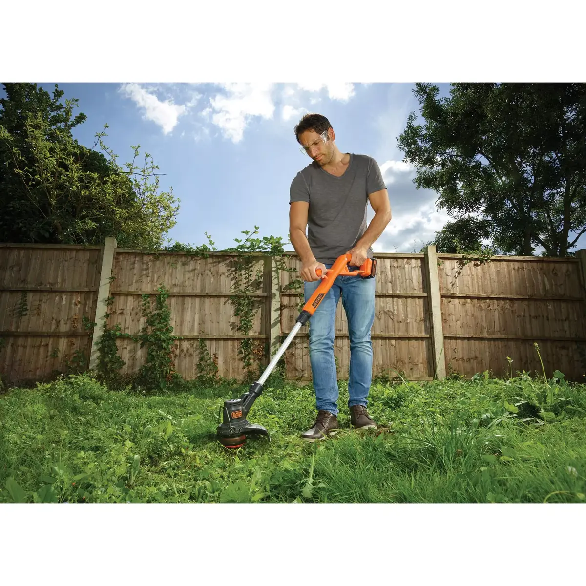 String trimmer Black & Decker ST182320-QW Photo 3