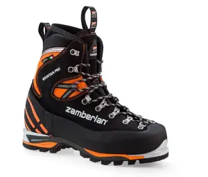 Zamberlan MOUNTAIN PRO EVO GTX RR PU pārgājienu zābaki — vīriešiem, Gore‑Tex Insulated Comfort, Vibram Penia zole, svars 1.89 kg