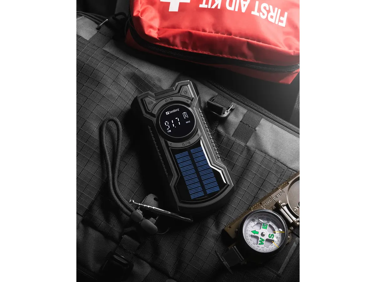 SANDBERG Survivor Radio All-in-1 5000 Portable Radio Photo 6