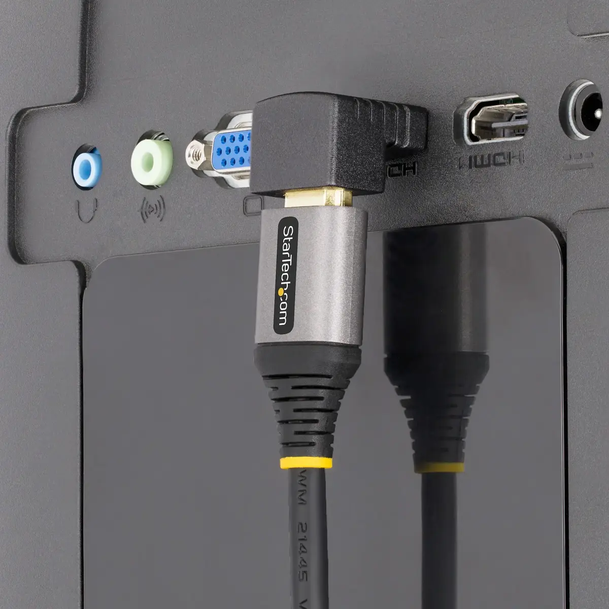 StarTech HDMI 2.0 90-Degree Adapter HDMI2HDMIMFDN Photo 6