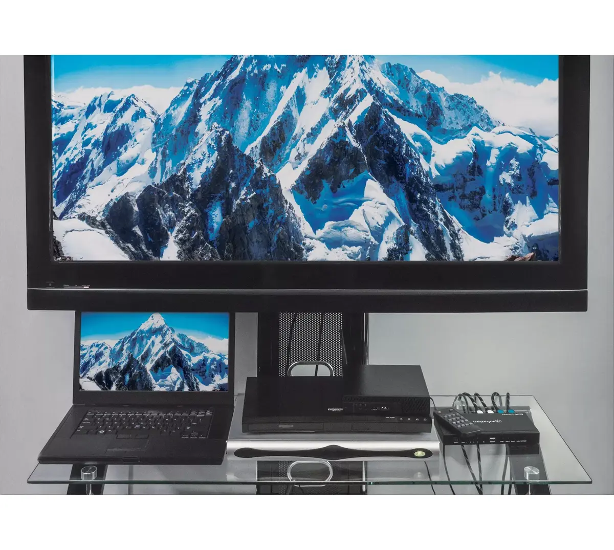 HDMI Multiviewer Switch Manhattan 1080p 4-Port Photo 2
