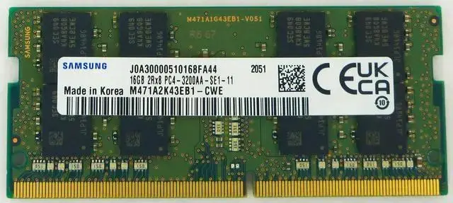 Memory Module Samsung 16GB M471A2K43EB1-CWE Photo 3