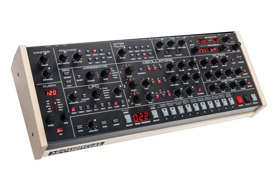 Sequential Trigon 6 Desktop analog polyphonic synthesizer Photo 5