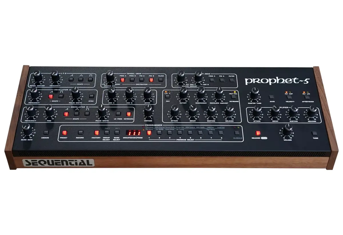 Sequential Prophet-5 SEQ 1100 настольный синтезатор Photo 2