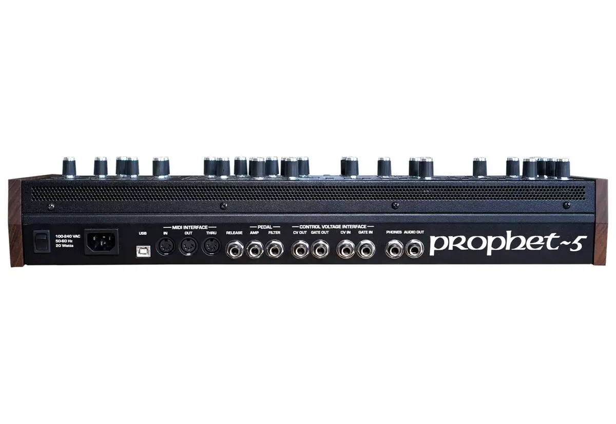 Sequential Prophet-5 SEQ 1100 настольный синтезатор Photo 5