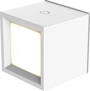 Āra dārza bateriju darbināms gaismeklis NewGarden LUMBOX080BXWLNW balts