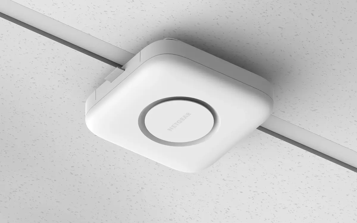 Точка доступа Netgear WBE718 Photo 17