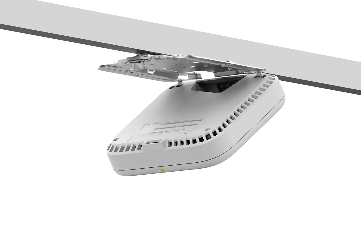 Точка доступа Netgear WBE718 Photo 18