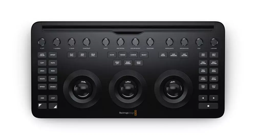 Blackmagic Design DaVinci Resolve Micro Color Panel Photo 2