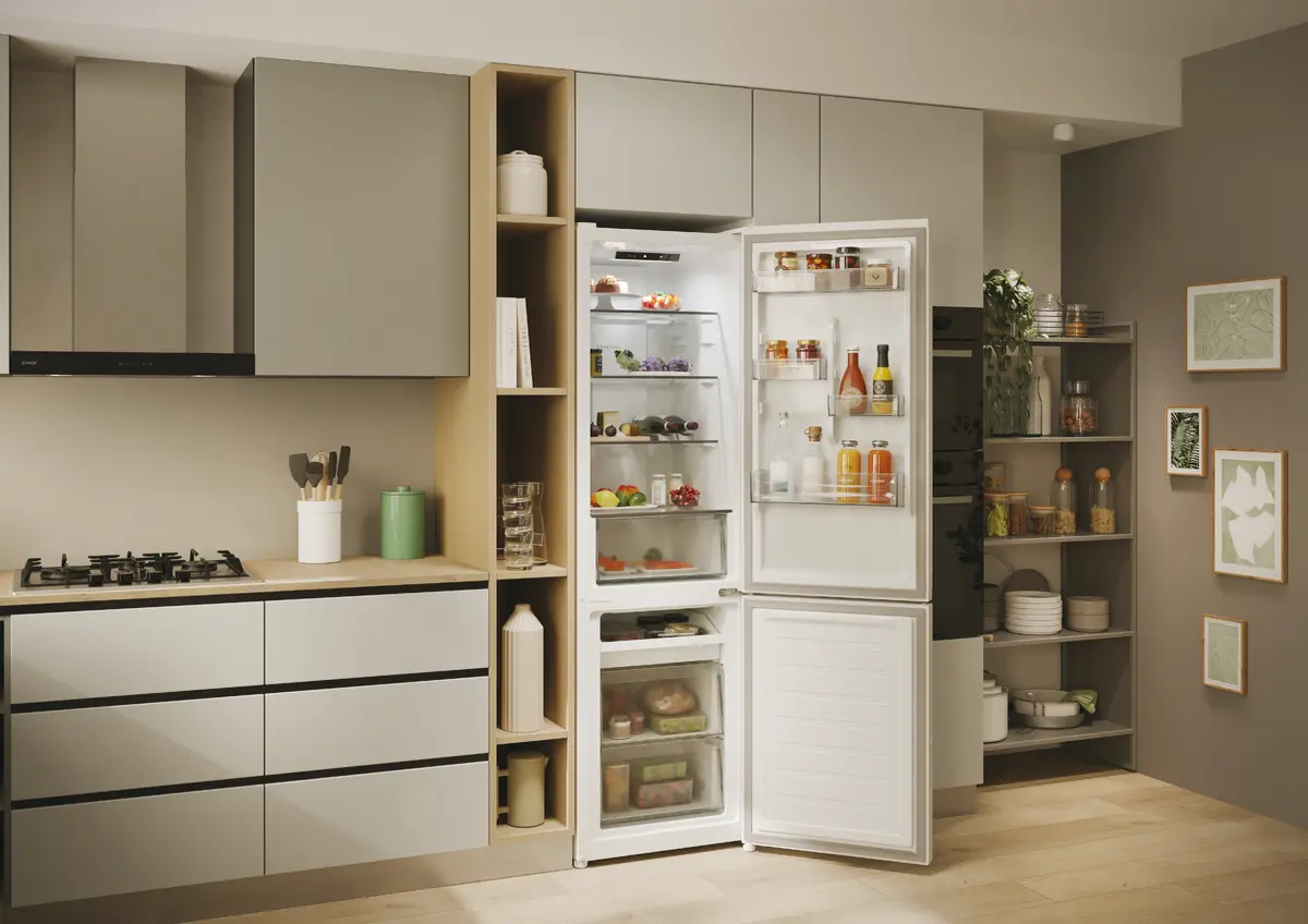 Комбинированный холодильник Candy Fresco CNCQ2T518EW Photo 14