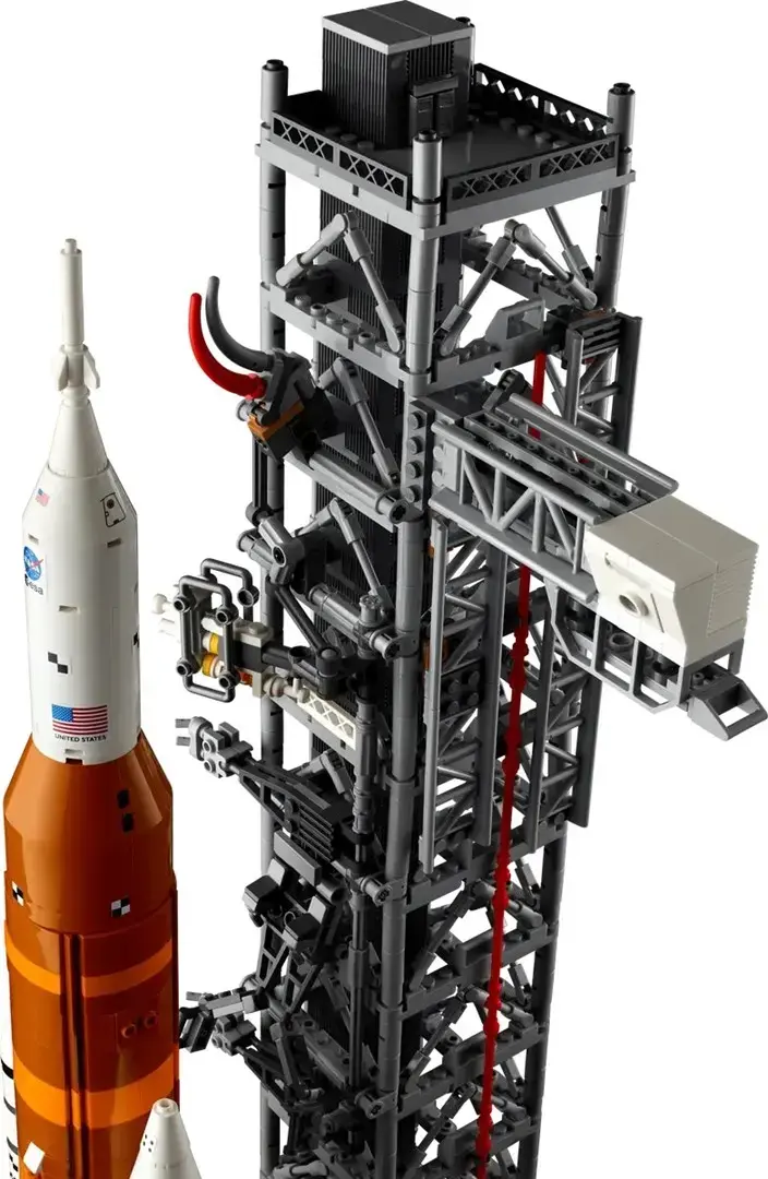LEGO Icons 10341 NASA Artemis Space Launch System modelis Photo 5