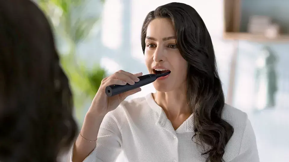 Sonic toothbrush Philips 4100 Series HX3681/54 Photo 3