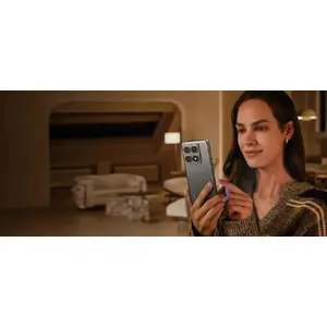 Smarter AI display