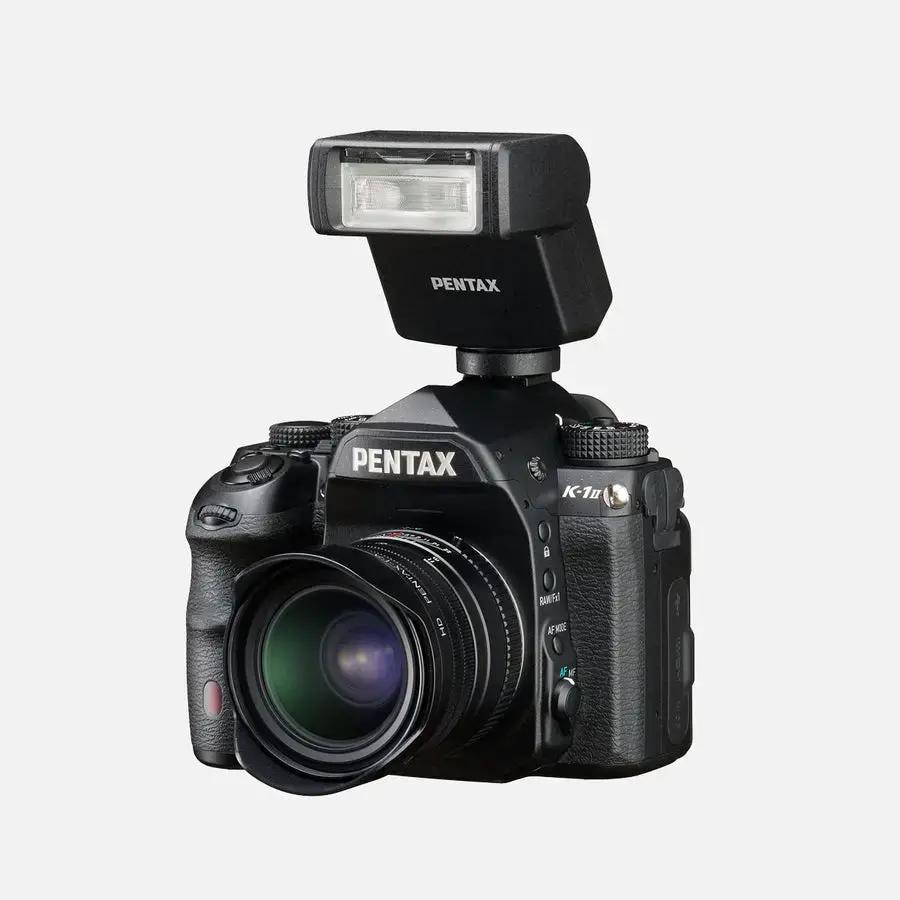Компактная вспышка Pentax AF180FG Photo 2
