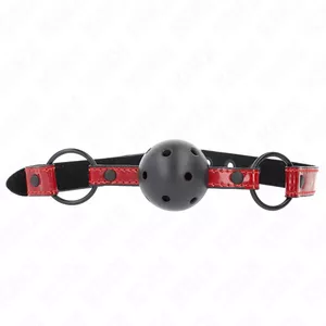 Кляп-пелот KINK COLLAR & GAG D-240835 — блестящая искусственная кожа, шар 4,5 см, регулируемый ремень 41×59 см
