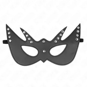 Маска для лица KINK MASKED ALLURE D-240909 с заклепками, размер approx. 23 x 15 см