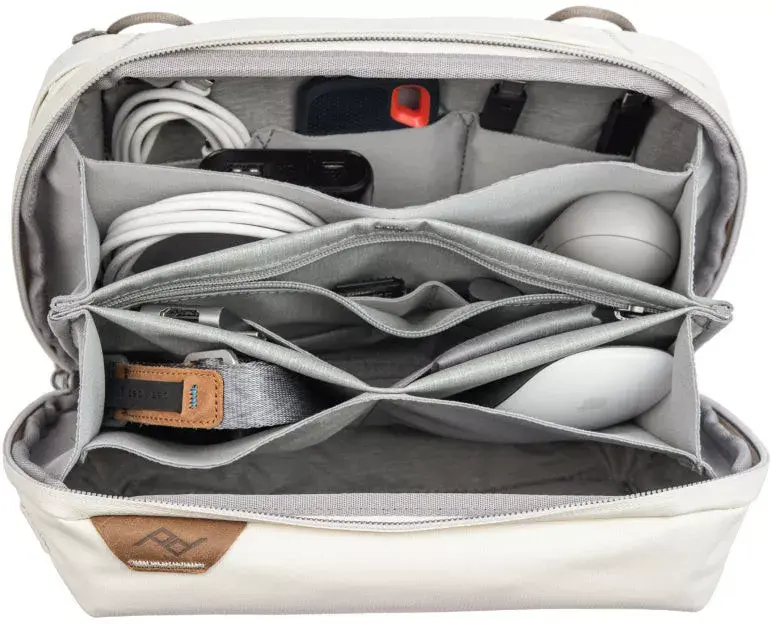 Compact travel tech pouch Peak Design BTP-BO-3 Photo 4