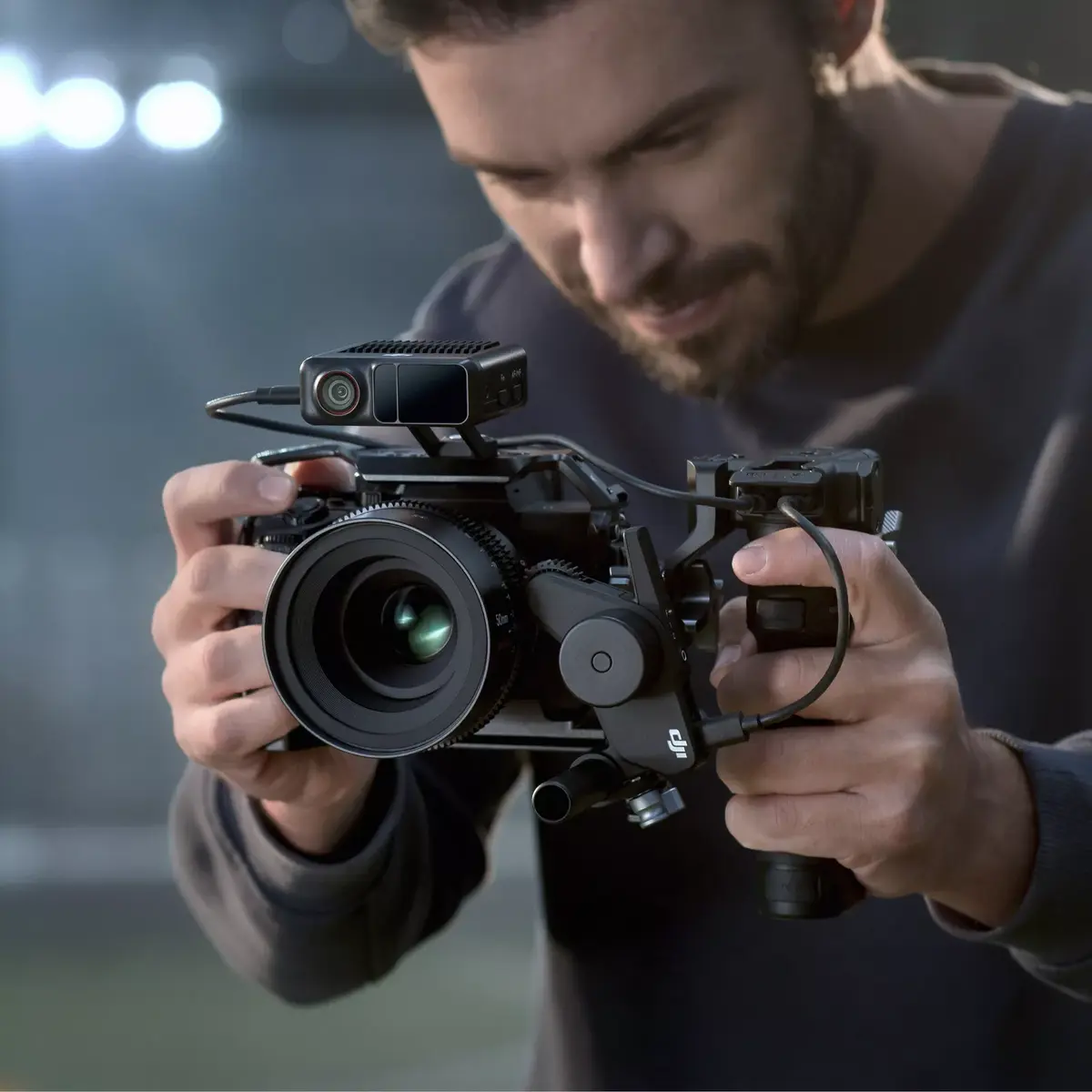 Ручной стабилизатор камеры DJI Focus Pro Creator Combo Photo 6