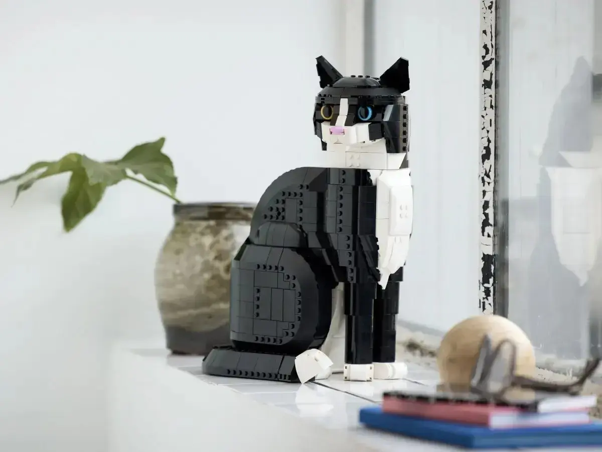 LEGO Ideas 21349 Tuxedo Cat building kit Photo 10