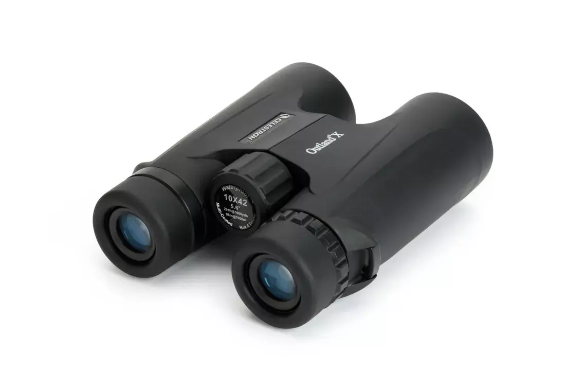 Celestron Outland X 10x42 binocular Photo 2