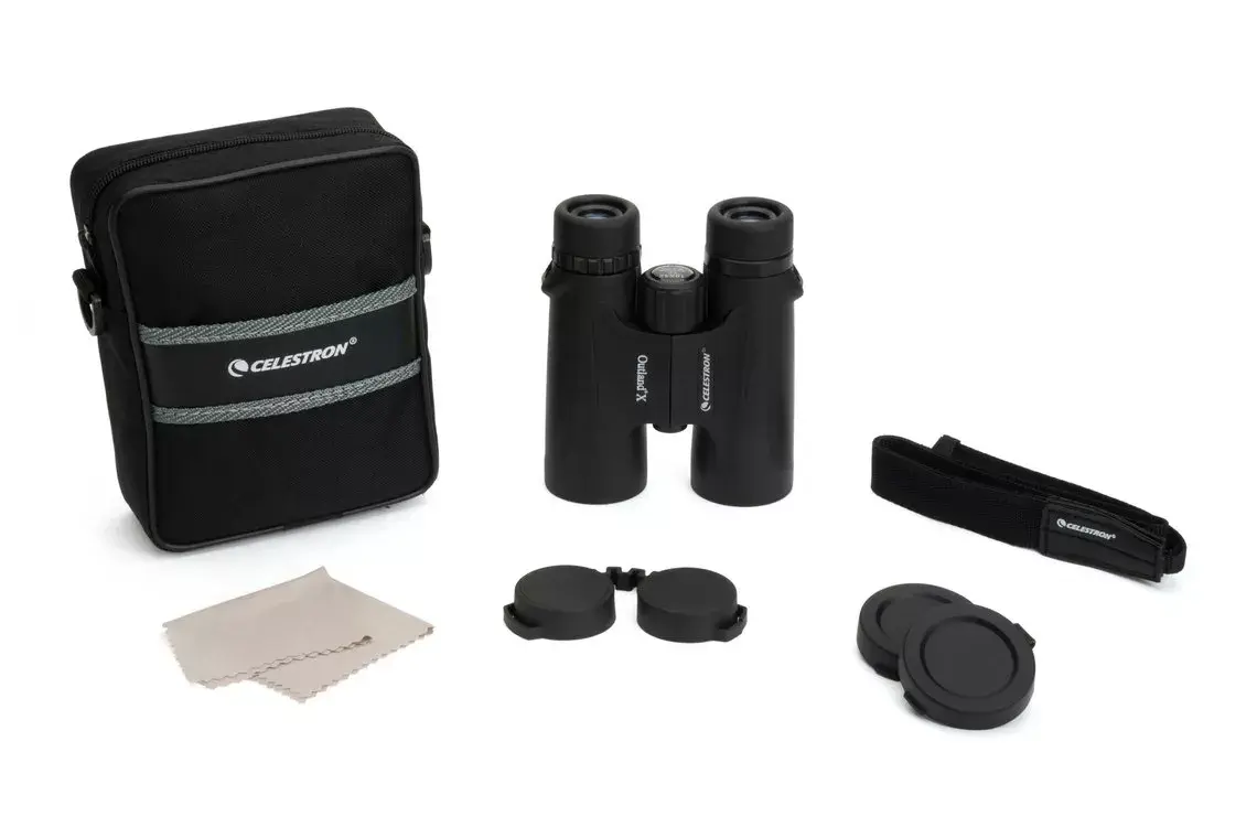 Celestron Outland X 10x42 binocular Photo 7