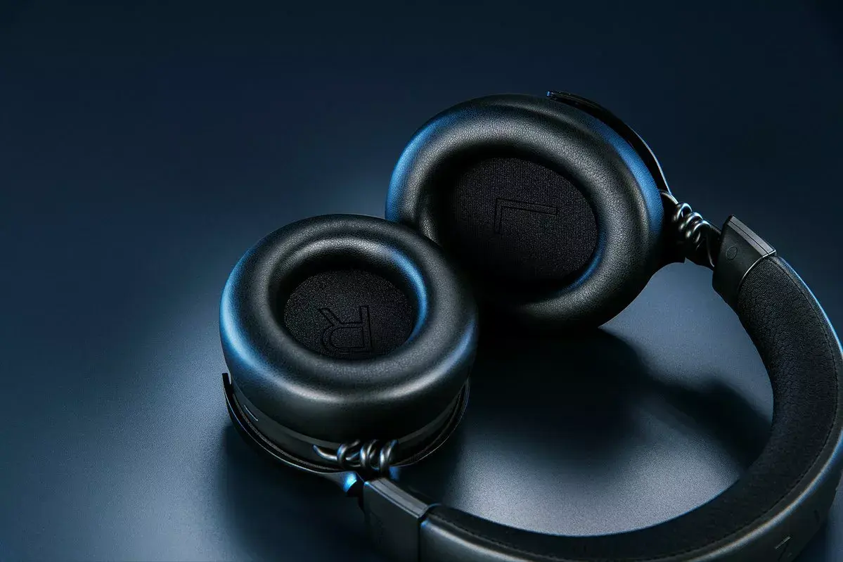 Наушники Razer Kraken V4 Pro Photo 3
