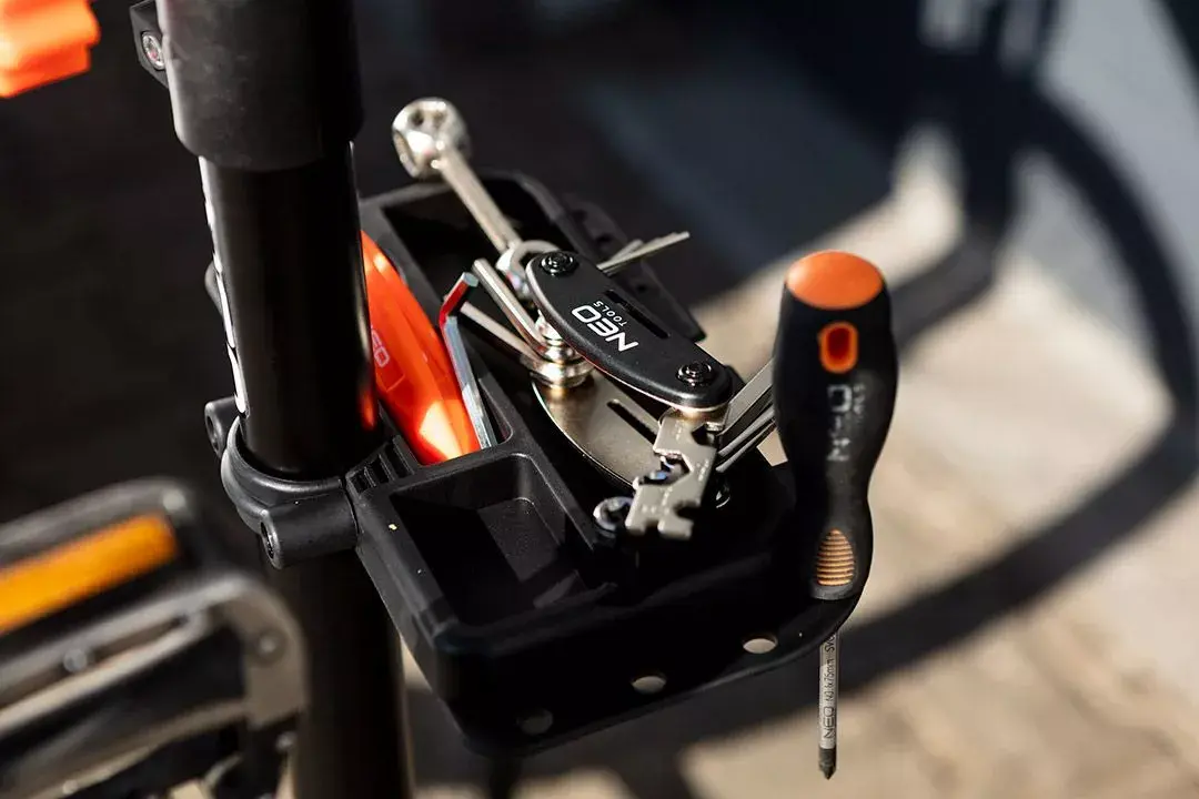 vehicle jack NEO tools 91-014 Photo 5