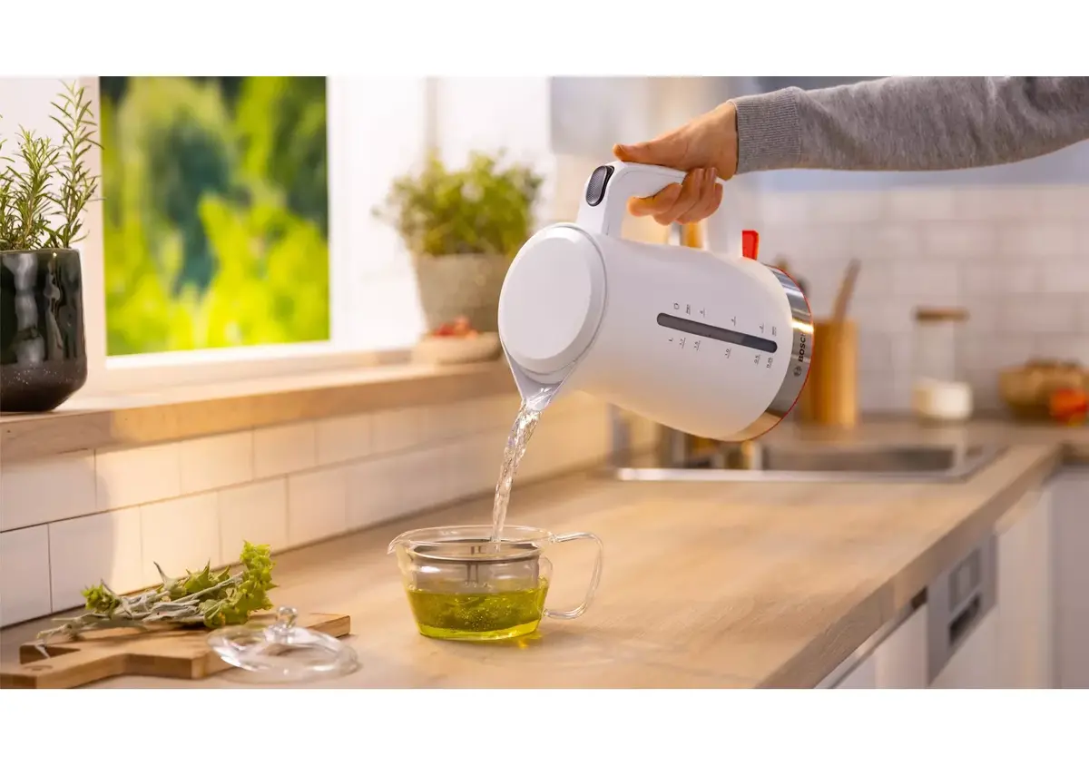 Электрический чайник Bosch 1.7 L 2400 W TWK4M221 Photo 8