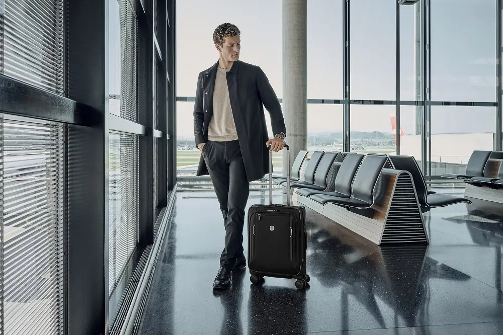 Upright soma Victorinox Werks Traveler 6