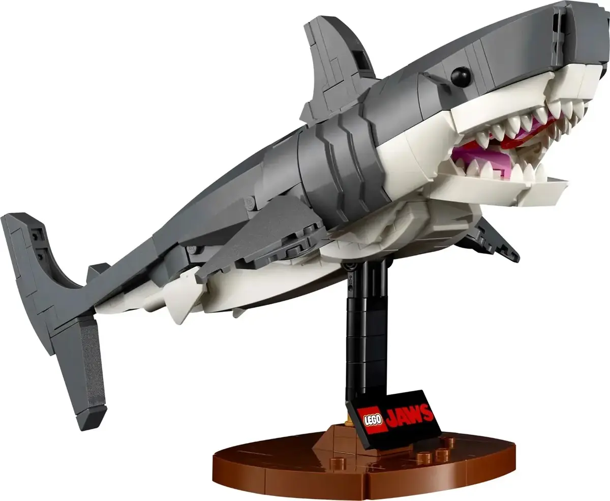 LEGO Ideas 21350 Jaws construction set Photo 10